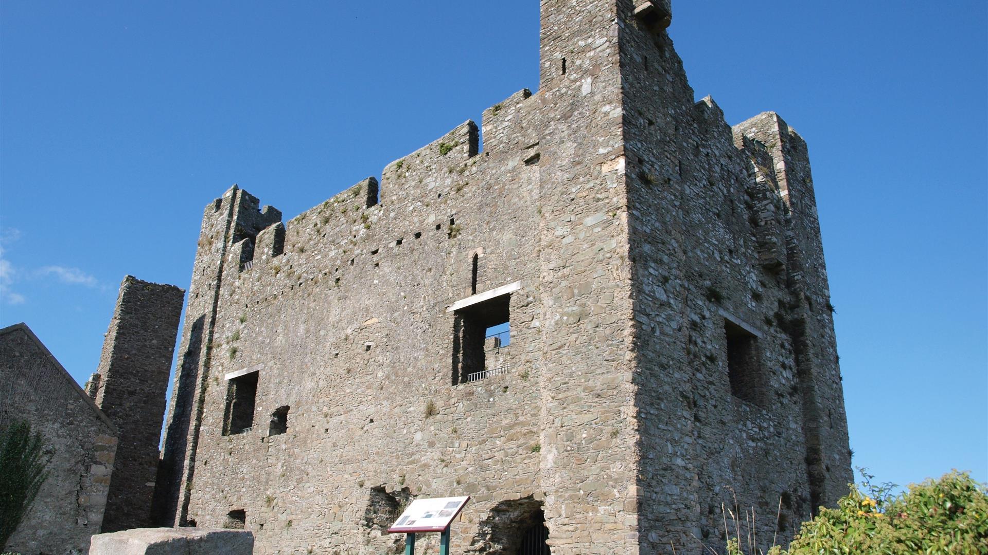 Greencastle Royal Castle Historic Sites, Houses, Castles & Buildings